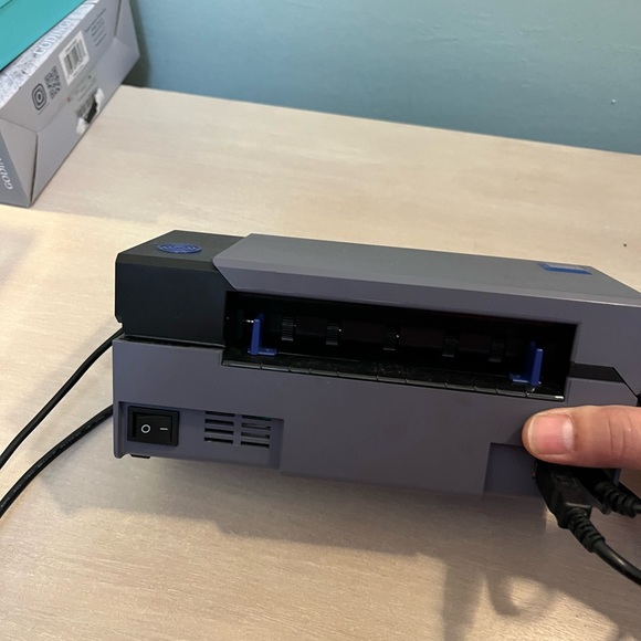 Rollo Thermal Printer and Dongle - Picture 3 of 8